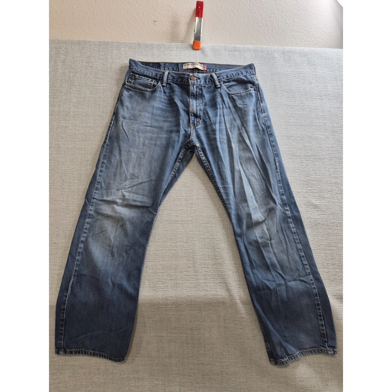 Levi's 514 Jeans Mens 36x29 Blue Medium Wash Denim Cotton Slim Fit Straight Leg